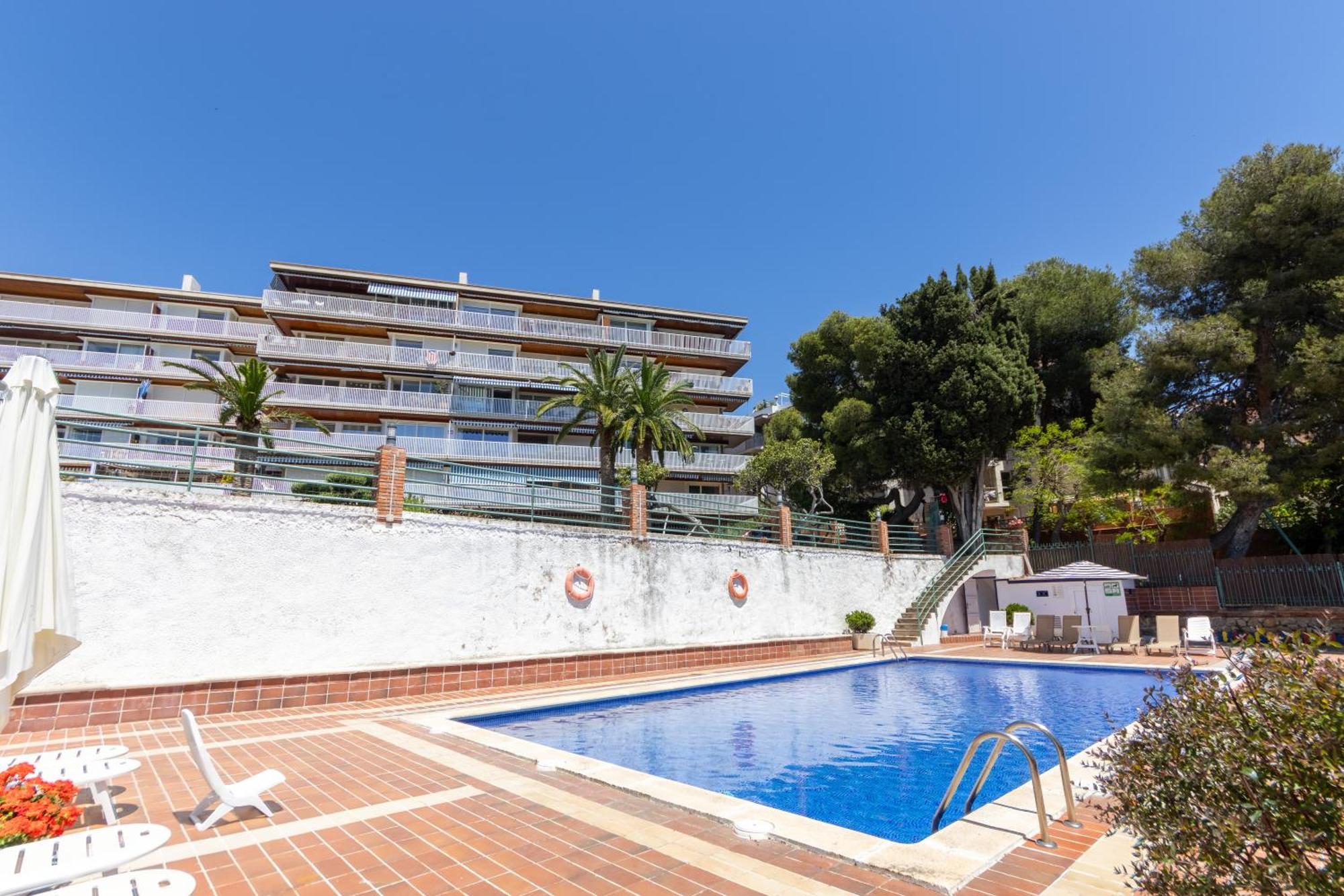 Apartamento Verd I Blau - Apartament Amb Piscina Tarragona Exterior foto